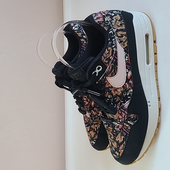 Nike AIR MAX 1 Heritage SPRING MIX Black Floral  Women's Size 7 Rare - Picture 5 of 14
